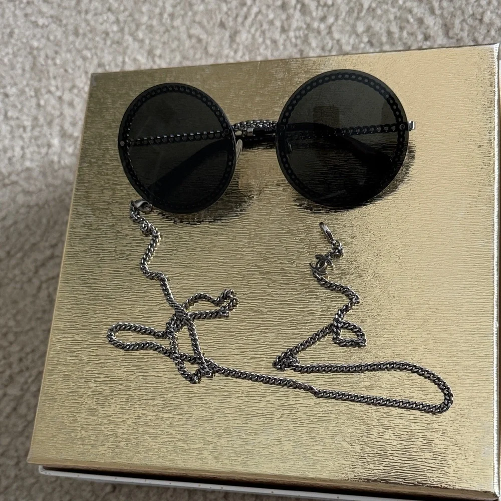 Chanel Women's Round-shape 4245
Sunglasses Black Coco Eyewear Frame With Chain - Picture 2 of 12